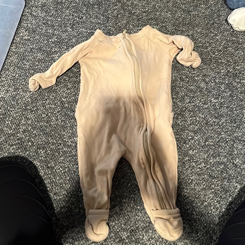 Baby goumi footie